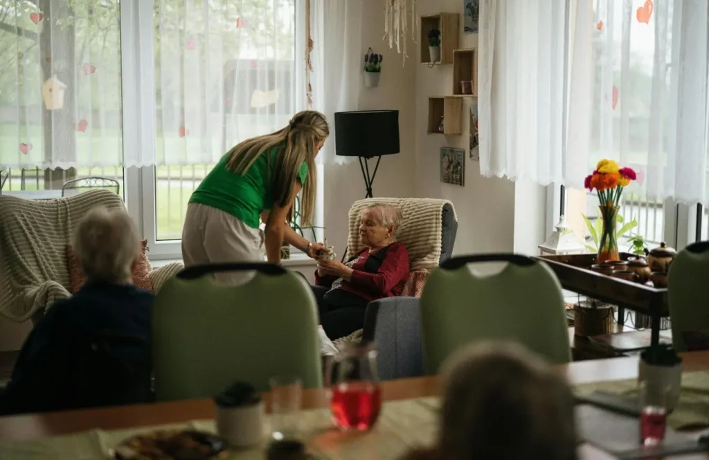Registered nurse providing clinical nursing care at home in Bankstown Sydney